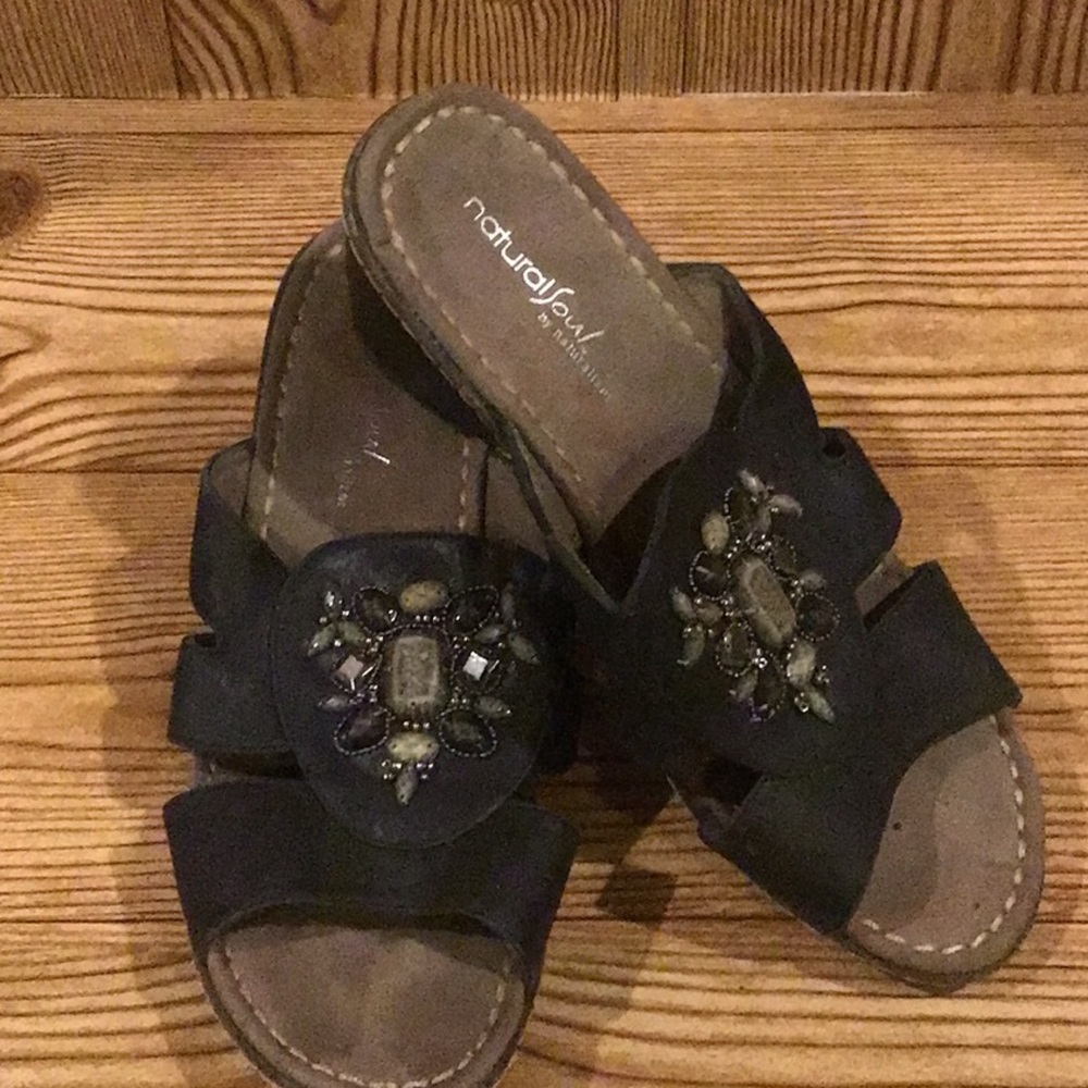 Sz.9 NaturalSoul by Naturalizer Wedge Heel Sandals